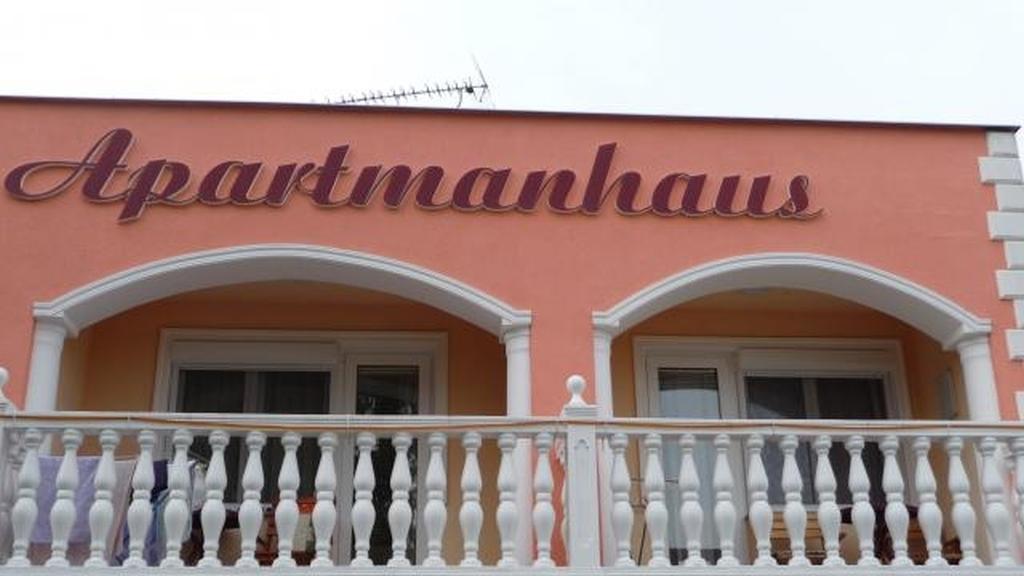 Gizella Apartmanhaus Bük الغرفة الصورة